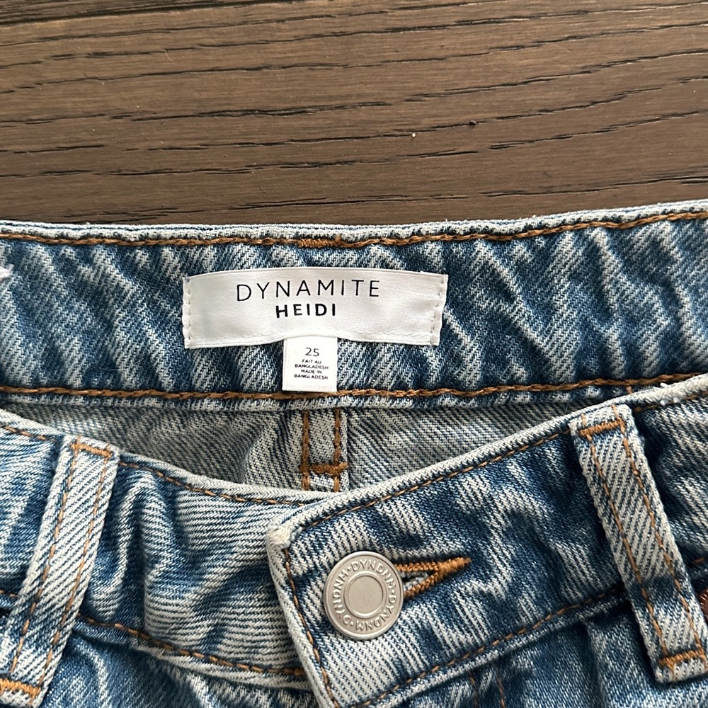 Dynamite- Ripped jeans - Picture 2 of 3
